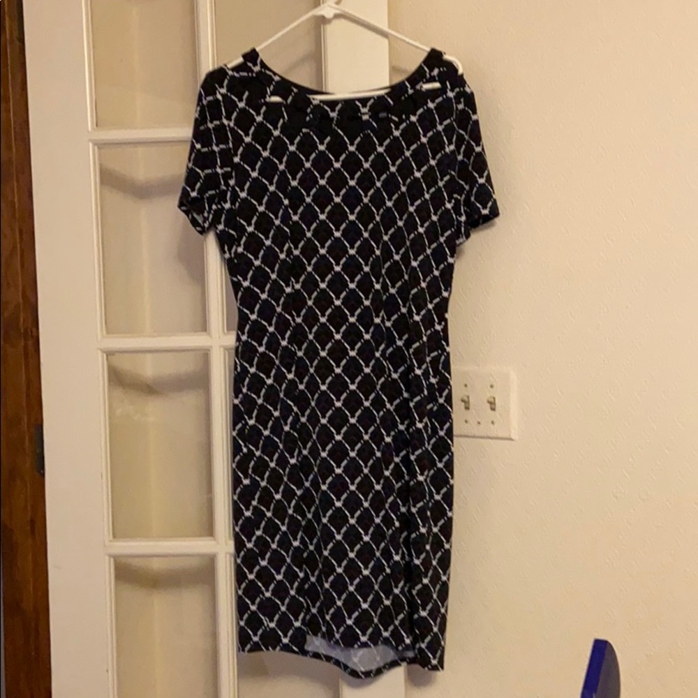 41 Hawthorn dress size Large